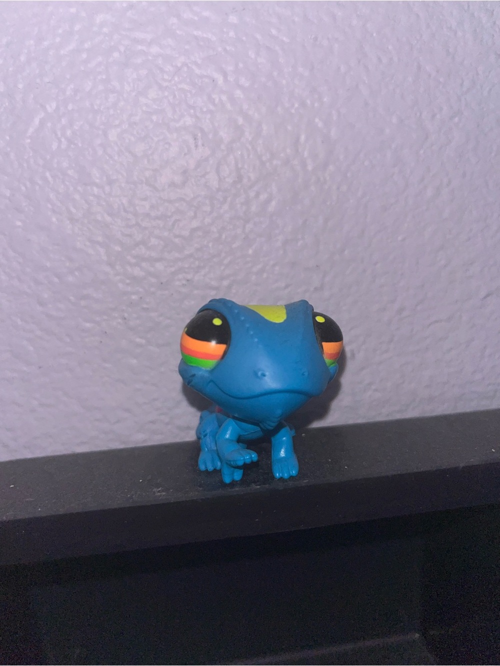 Littlest Pet Shop Blue Lizard with Rainbow-Eyed Detail #210